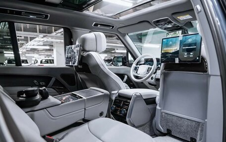 Land Rover Range Rover IV рестайлинг, 2025 год, 32 490 000 рублей, 2 фотография