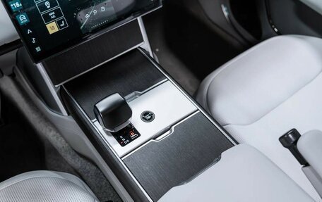 Land Rover Range Rover IV рестайлинг, 2025 год, 32 490 000 рублей, 12 фотография