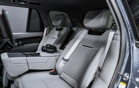 Land Rover Range Rover IV рестайлинг, 2025 год, 32 490 000 рублей, 17 фотография