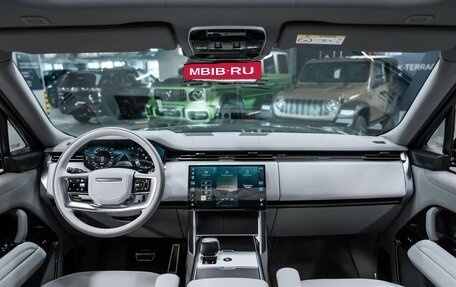 Land Rover Range Rover IV рестайлинг, 2025 год, 32 490 000 рублей, 3 фотография