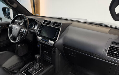 Toyota Land Cruiser Prado 150 рестайлинг 2, 2021 год, 6 990 000 рублей, 11 фотография