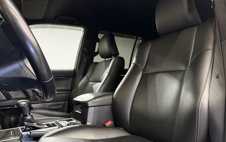 Toyota Land Cruiser Prado 150 рестайлинг 2, 2021 год, 6 990 000 рублей, 15 фотография