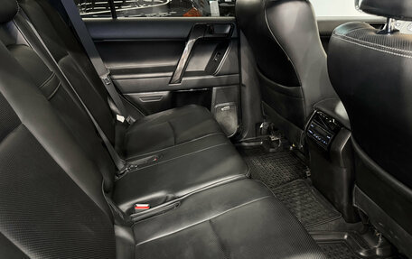 Toyota Land Cruiser Prado 150 рестайлинг 2, 2021 год, 6 990 000 рублей, 20 фотография
