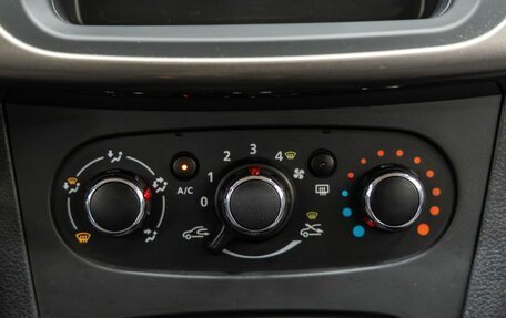 Renault Sandero II рестайлинг, 2020 год, 1 098 000 рублей, 20 фотография