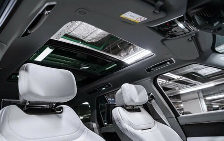 Land Rover Range Rover IV рестайлинг, 2025 год, 32 490 000 рублей, 14 фотография