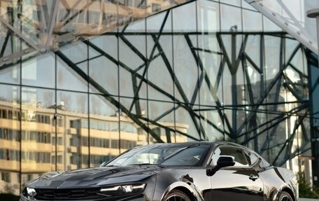 Chevrolet Camaro VI, 2020 год, 2 400 000 рублей, 4 фотография