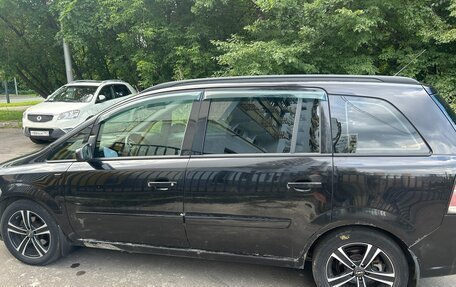 Opel Zafira B, 2006 год, 420 000 рублей, 2 фотография