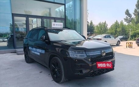 Volkswagen Teramont, 2026 год, 6 400 000 рублей, 4 фотография