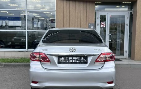 Toyota Corolla, 2011 год, 900 000 рублей, 5 фотография