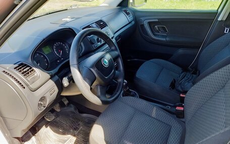 Skoda Fabia II, 2012 год, 460 000 рублей, 7 фотография