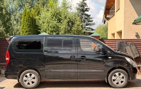 Hyundai Grand Starex Grand Starex I рестайлинг 2, 2016 год, 2 550 000 рублей, 3 фотография