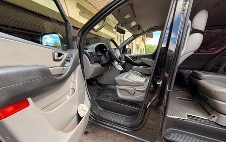Hyundai Grand Starex Grand Starex I рестайлинг 2, 2016 год, 2 550 000 рублей, 15 фотография