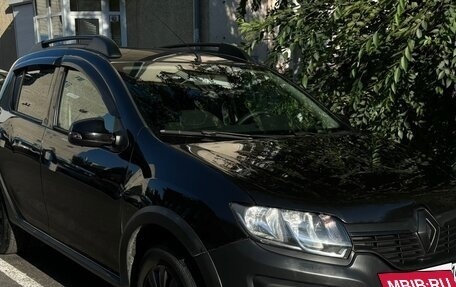 Renault Sandero II рестайлинг, 2015 год, 900 000 рублей, 3 фотография