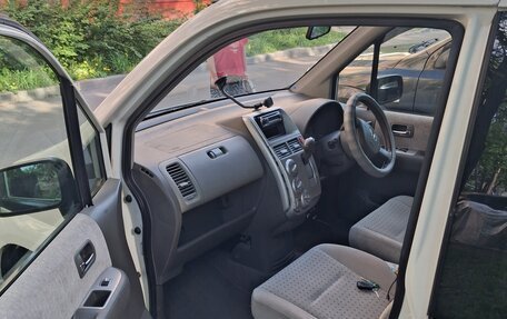 Honda Mobilio I, 2002 год, 380 000 рублей, 22 фотография