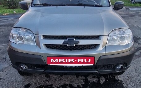 Chevrolet Niva I рестайлинг, 2013 год, 530 000 рублей, 8 фотография