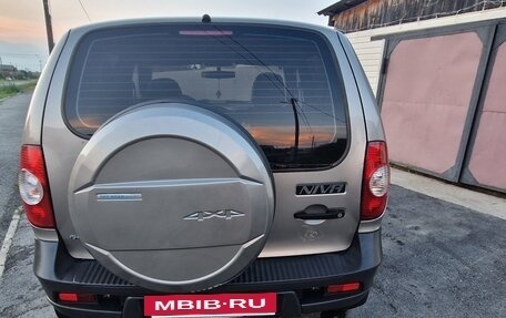Chevrolet Niva I рестайлинг, 2013 год, 530 000 рублей, 4 фотография