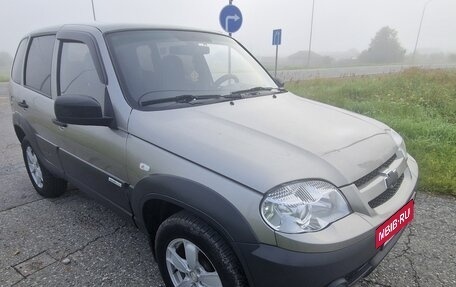 Chevrolet Niva I рестайлинг, 2013 год, 530 000 рублей, 15 фотография