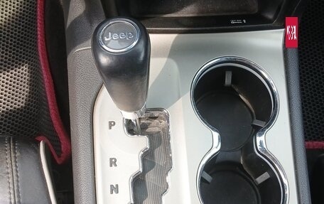 Jeep Grand Cherokee, 2012 год, 1 900 000 рублей, 14 фотография