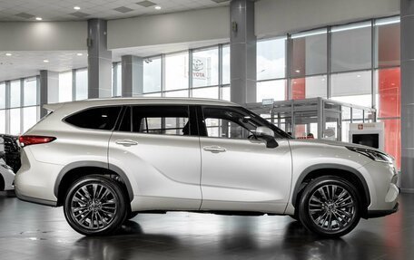 Toyota Highlander, 2026 год, 5 700 000 рублей, 7 фотография
