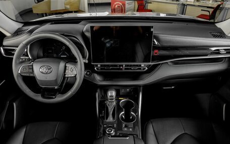 Toyota Highlander, 2026 год, 5 700 000 рублей, 16 фотография