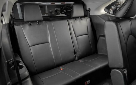Toyota Highlander, 2026 год, 5 700 000 рублей, 24 фотография