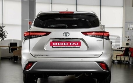 Toyota Highlander, 2026 год, 5 700 000 рублей, 27 фотография