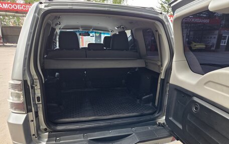 Mitsubishi Pajero IV, 2011 год, 2 080 000 рублей, 15 фотография