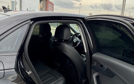 Audi A4, 2019 год, 2 500 000 рублей, 6 фотография