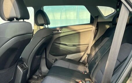 Hyundai Tucson III, 2018 год, 2 400 000 рублей, 5 фотография