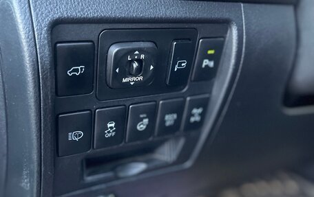 Toyota Land Cruiser 200, 2013 год, 3 500 000 рублей, 8 фотография