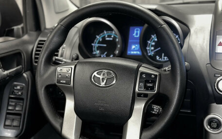 Toyota Land Cruiser Prado 150 рестайлинг 2, 2011 год, 2 685 000 рублей, 12 фотография