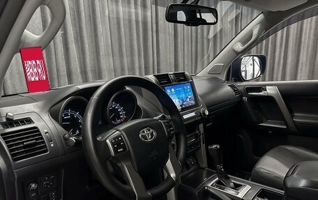 Toyota Land Cruiser Prado 150 рестайлинг 2, 2011 год, 2 685 000 рублей, 7 фотография