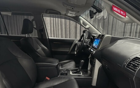 Toyota Land Cruiser Prado 150 рестайлинг 2, 2011 год, 2 685 000 рублей, 8 фотография