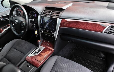 Toyota Camry, 2013 год, 1 549 000 рублей, 10 фотография