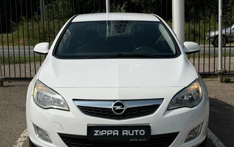 Opel Astra J, 2011 год, 749 000 рублей, 2 фотография