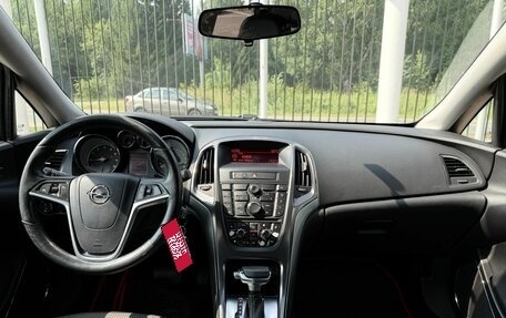 Opel Astra J, 2011 год, 749 000 рублей, 10 фотография