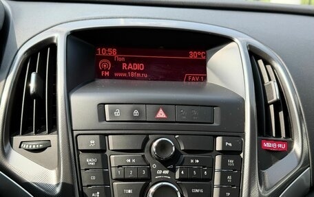 Opel Astra J, 2011 год, 749 000 рублей, 24 фотография