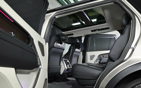 Land Rover Range Rover IV рестайлинг, 2022 год, 16 900 000 рублей, 11 фотография