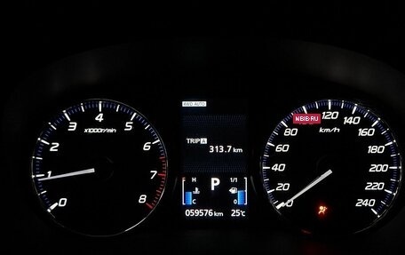 Mitsubishi Outlander III рестайлинг 3, 2019 год, 2 275 000 рублей, 13 фотография