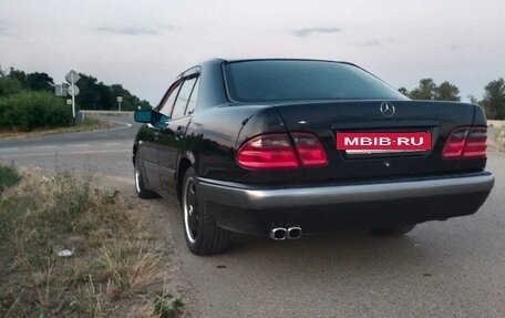 Mercedes-Benz E-Класс, 1997 год, 1 000 000 рублей, 7 фотография