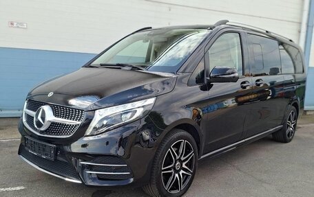 Mercedes-Benz V-Класс, 2022 год, 10 500 000 рублей, 2 фотография
