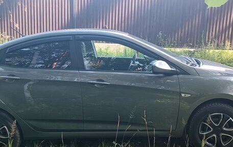 Hyundai Solaris II рестайлинг, 2016 год, 690 000 рублей, 4 фотография