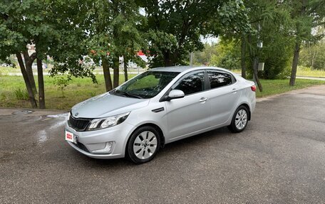KIA Rio III рестайлинг, 2013 год, 830 000 рублей, 2 фотография