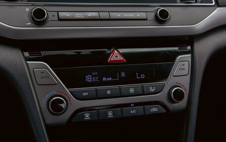 Hyundai Elantra VI рестайлинг, 2017 год, 1 395 000 рублей, 15 фотография