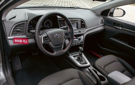 Hyundai Elantra VI рестайлинг, 2017 год, 1 395 000 рублей, 13 фотография