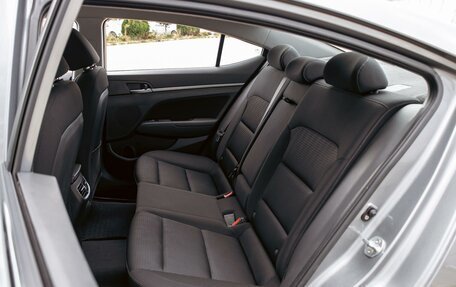 Hyundai Elantra VI рестайлинг, 2017 год, 1 395 000 рублей, 17 фотография