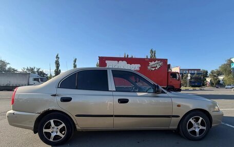 Hyundai Accent II, 2005 год, 300 000 рублей, 2 фотография