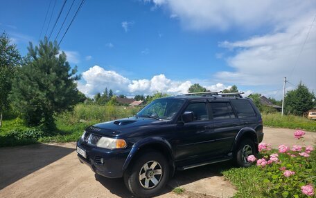 Mitsubishi Pajero Sport II рестайлинг, 2005 год, 750 000 рублей, 2 фотография