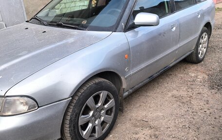 Audi A4, 1996 год, 250 000 рублей, 2 фотография