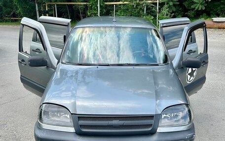 Chevrolet Niva I рестайлинг, 2006 год, 280 000 рублей, 3 фотография